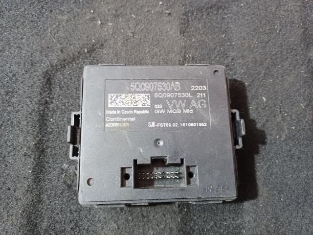 bontott VW GOLF VII Komfort Elektronika