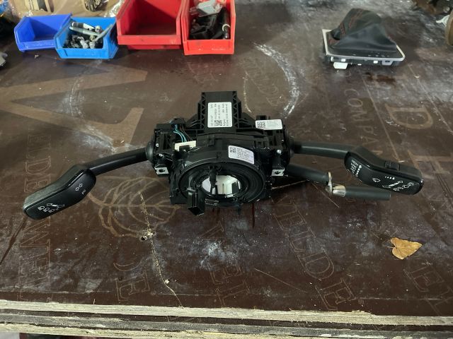 bontott VW GOLF VII Komplett Kormánykapcsoló (Bajuszkapcsoló)