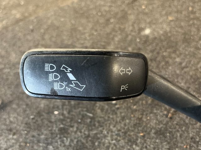 bontott VW GOLF VII Komplett Kormánykapcsoló (Bajuszkapcsoló)