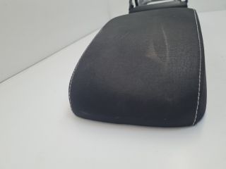 bontott VW GOLF VII Könyöklő