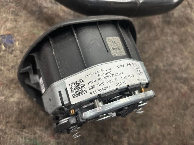 bontott VW GOLF VII Kormány