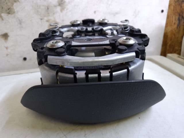 bontott VW GOLF VII Kormánylégzsák