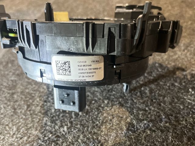 bontott VW GOLF VII Kormányszög Jeladó