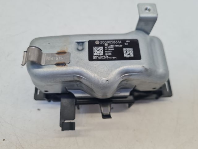 bontott VW GOLF VII Kormányzár (Elektromos)