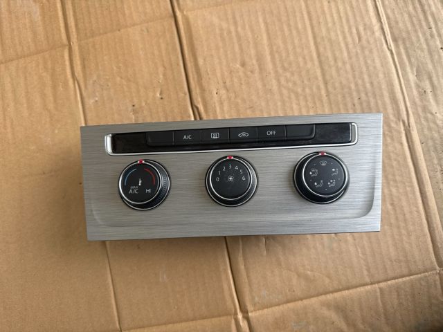 bontott VW GOLF VII Középkonzol Vezérlő Panel