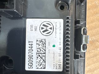 bontott VW GOLF VII Középkonzol Vezérlő Panel