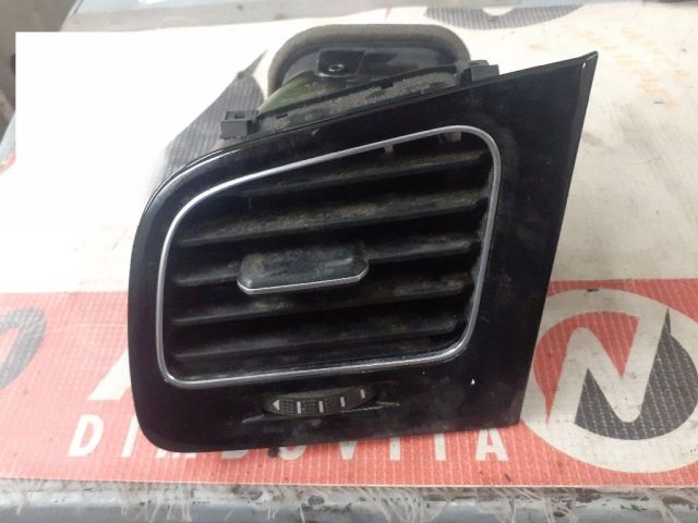bontott VW GOLF VII Középső Bal Szellőző