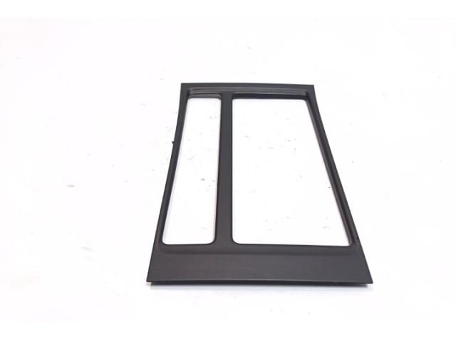 bontott VW GOLF VII Középső Kardánbox Burkolat