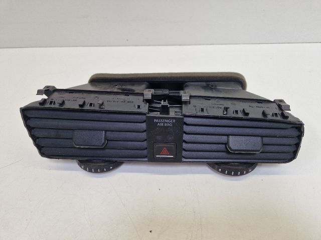 bontott VW GOLF VII Középső Szellőző