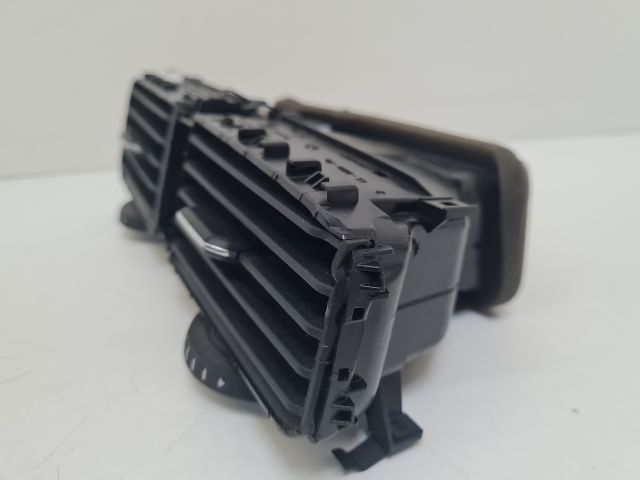 bontott VW GOLF VII Középső Szellőző