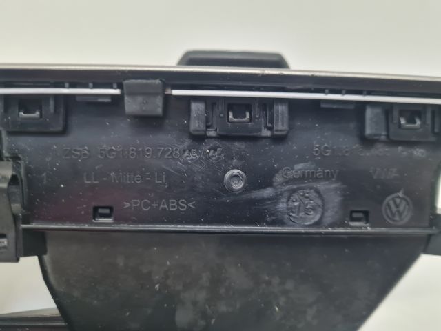 bontott VW GOLF VII Középső Szellőző