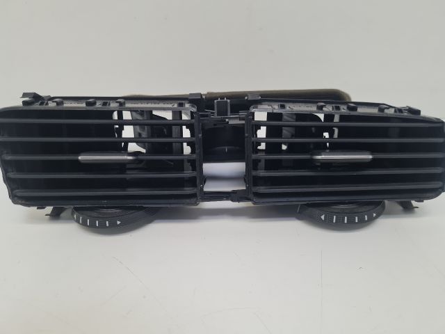 bontott VW GOLF VII Középső Szellőző