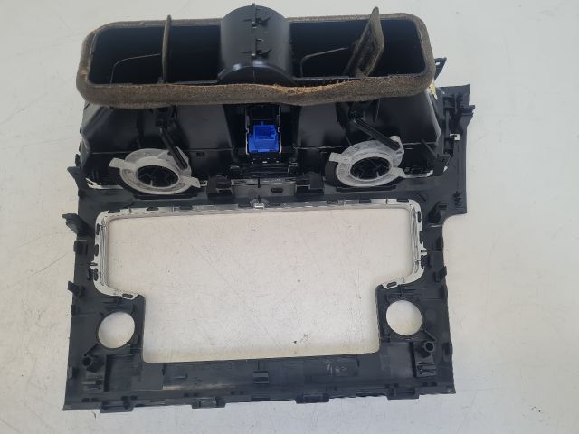 bontott VW GOLF VII Középső Szellőző