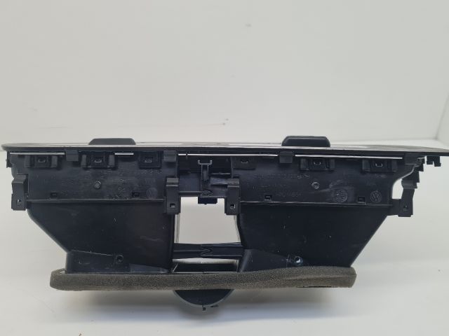 bontott VW GOLF VII Középső Szellőző