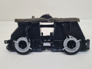 bontott VW GOLF VII Középső Szellőző