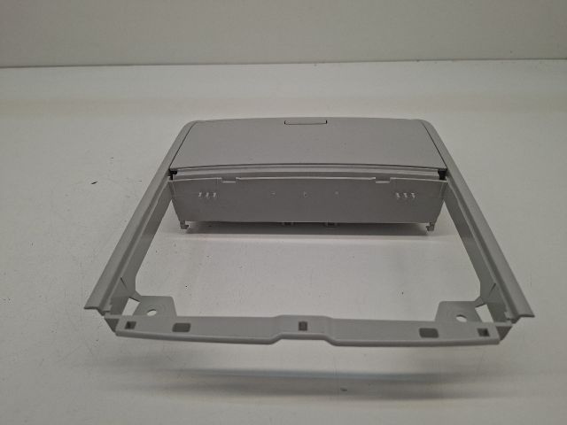 bontott VW GOLF VII Középső Szemüvegtartó