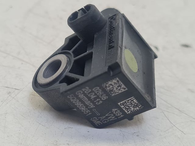 bontott VW GOLF VII Központi Ütközés Érzékelő