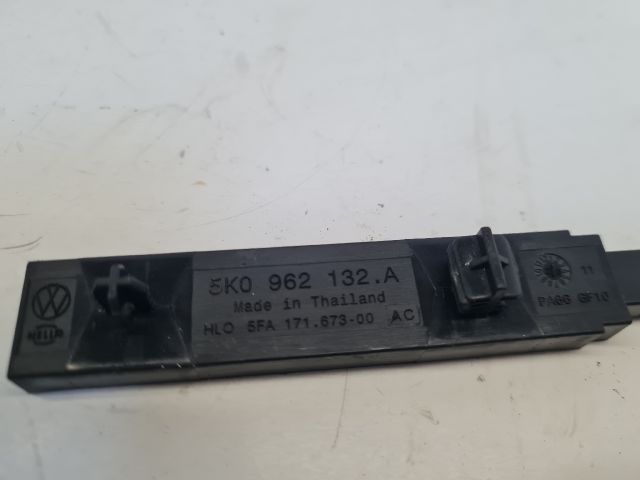 bontott VW GOLF VII Központizár Antenna