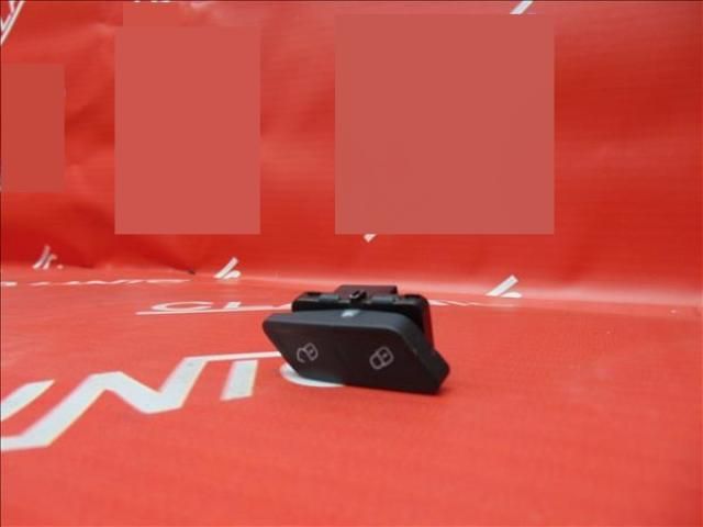 bontott VW GOLF VII Központizár Kapcsoló