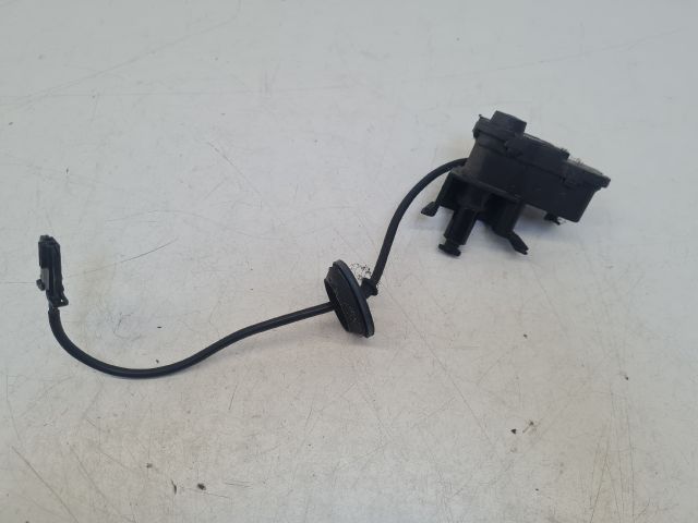 bontott VW GOLF VII Központizár Motor Csomagtérajtó