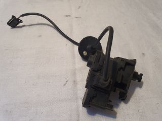 bontott VW GOLF VII Központizár Motor Tankajtó