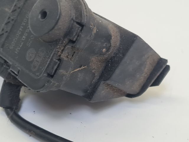 bontott VW GOLF VII Központizár Motor Tankajtó