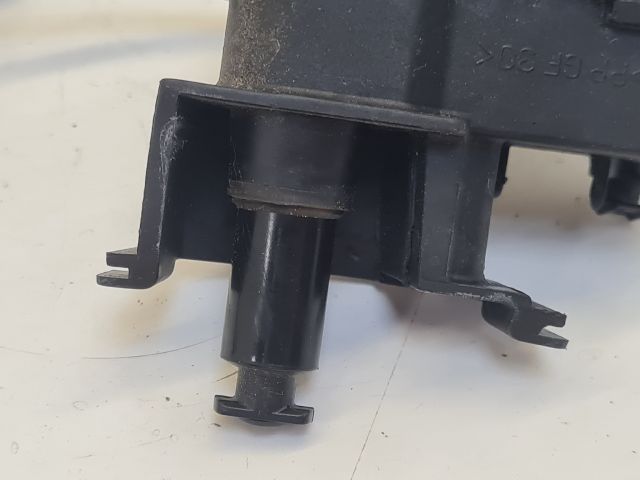 bontott VW GOLF VII Központizár Motor Tankajtó