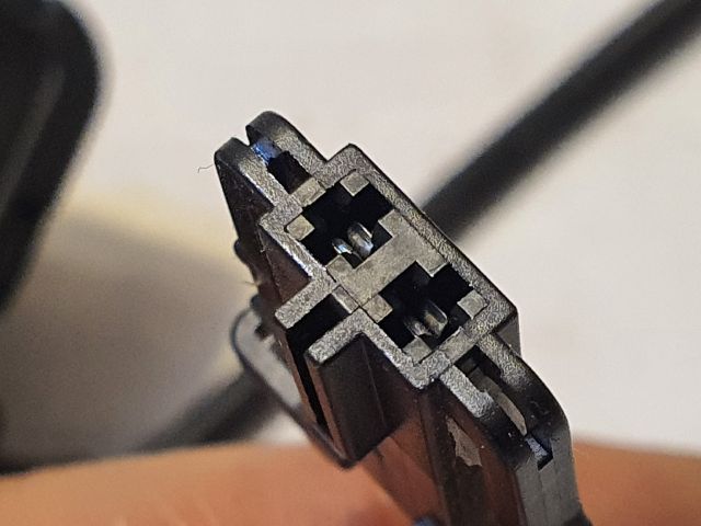 bontott VW GOLF VII Központizár Motor Tankajtó