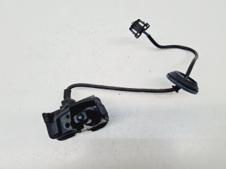 bontott VW GOLF VII Központizár Motor Tankajtó