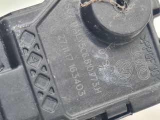 bontott VW GOLF VII Központizár Motor Tankajtó