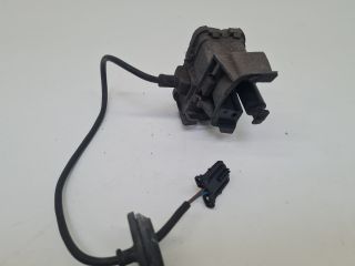 bontott VW GOLF VII Központizár Motor Tankajtó