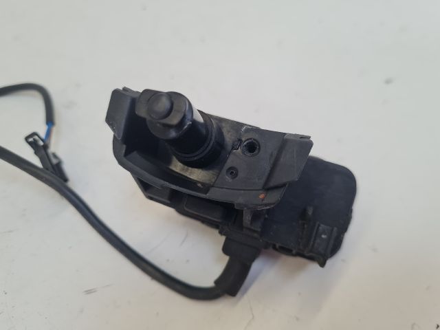 bontott VW GOLF VII Központizár Motor Tankajtó