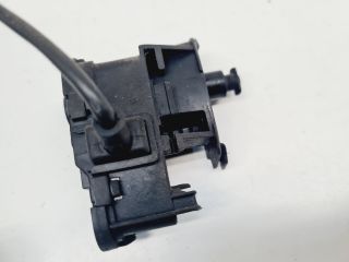 bontott VW GOLF VII Központizár Motor Tankajtó