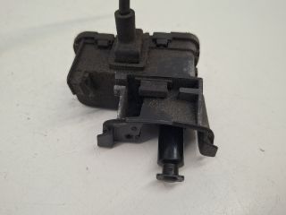 bontott VW GOLF VII Központizár Motor Tankajtó