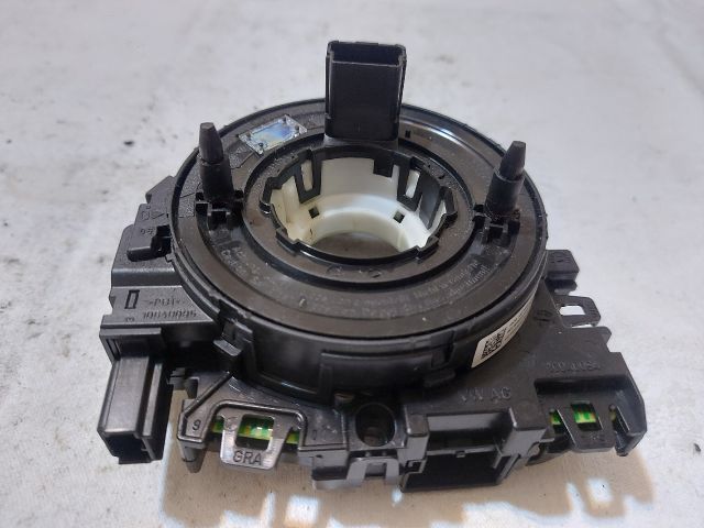 bontott VW GOLF VII Légzsák Átvezető Szalagkábel