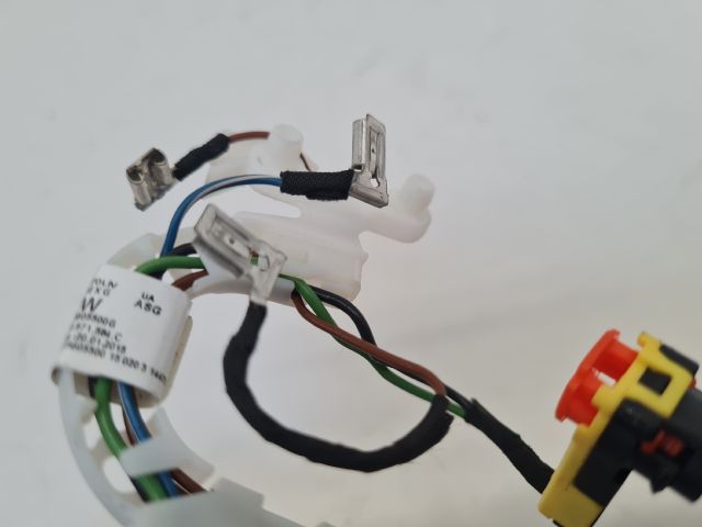 bontott VW GOLF VII Légzsák Átvezető Szalagkábel