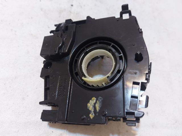 bontott VW GOLF VII Légzsák Átvezető Szalagkábel