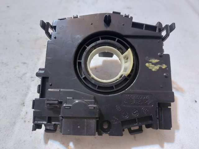 bontott VW GOLF VII Légzsák Átvezető Szalagkábel