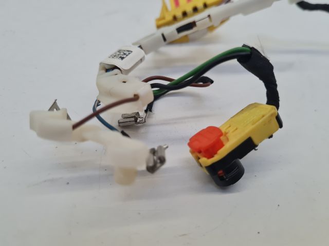 bontott VW GOLF VII Légzsák Átvezető Szalagkábel