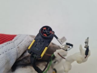 bontott VW GOLF VII Légzsák Csatlakozó (Pozíciófüggetlen)