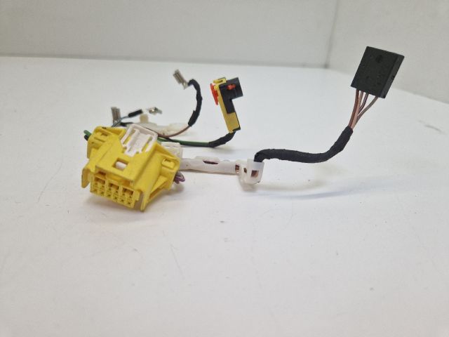 bontott VW GOLF VII Légzsák Csatlakozó (Pozíciófüggetlen)