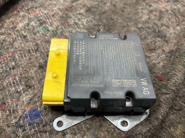 bontott VW GOLF VII Légzsák Elektronika