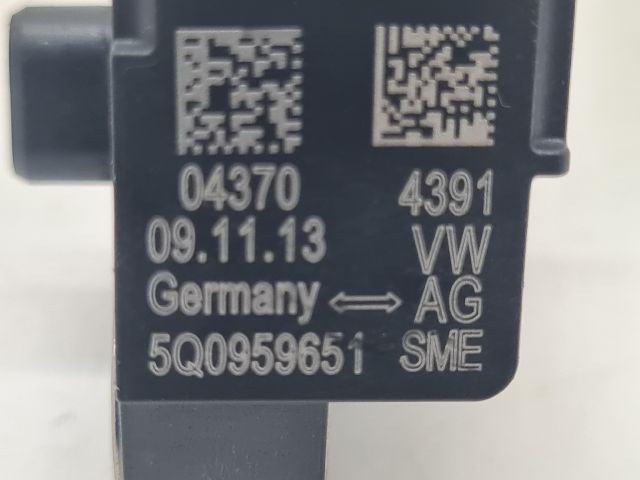 bontott VW GOLF VII Légzsák Indító Modul Oldallégzsák