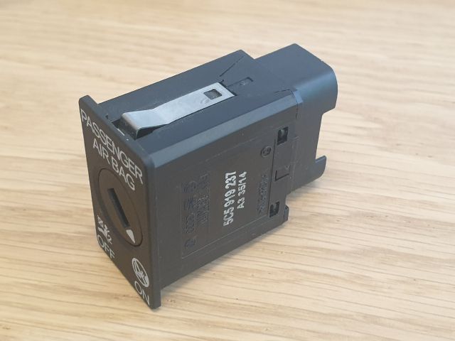 bontott VW GOLF VII Légzsák Kapcsoló