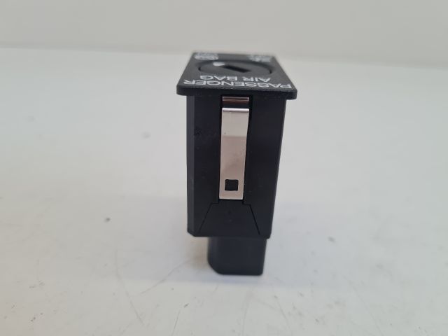 bontott VW GOLF VII Légzsák Kapcsoló