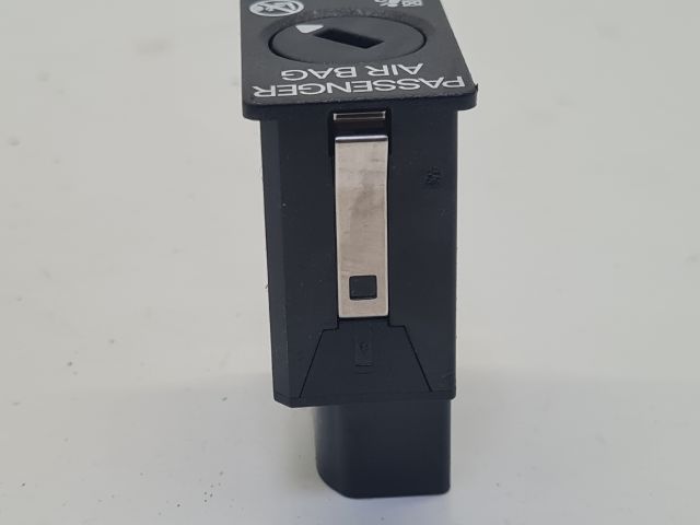 bontott VW GOLF VII Légzsák Kapcsoló