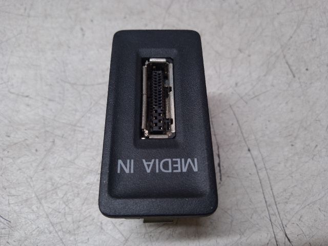 bontott VW GOLF VII Média Kapcsoló