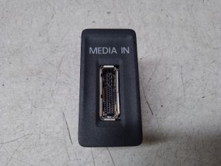 bontott VW GOLF VII Média Kapcsoló