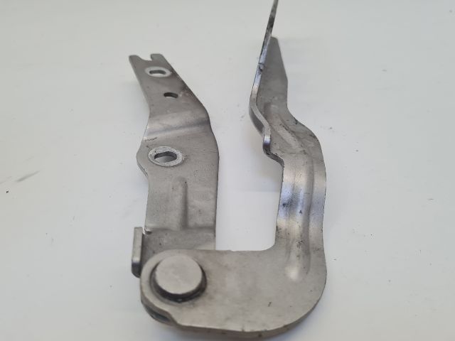 bontott VW GOLF VII Motorháztető Bal Zsanér