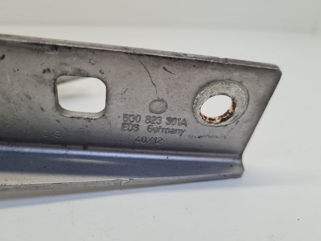 bontott VW GOLF VII Motorháztető Bal Zsanér